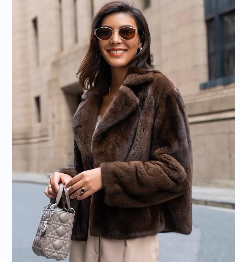 Women's 100% Genuine Mink Fur  - đánh giá và giá Street Fashion Logo